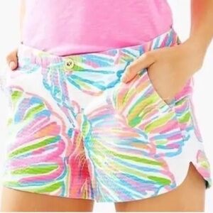 Lilly Pulitzer Adie short Resort white shellabrate EUC Sz 6